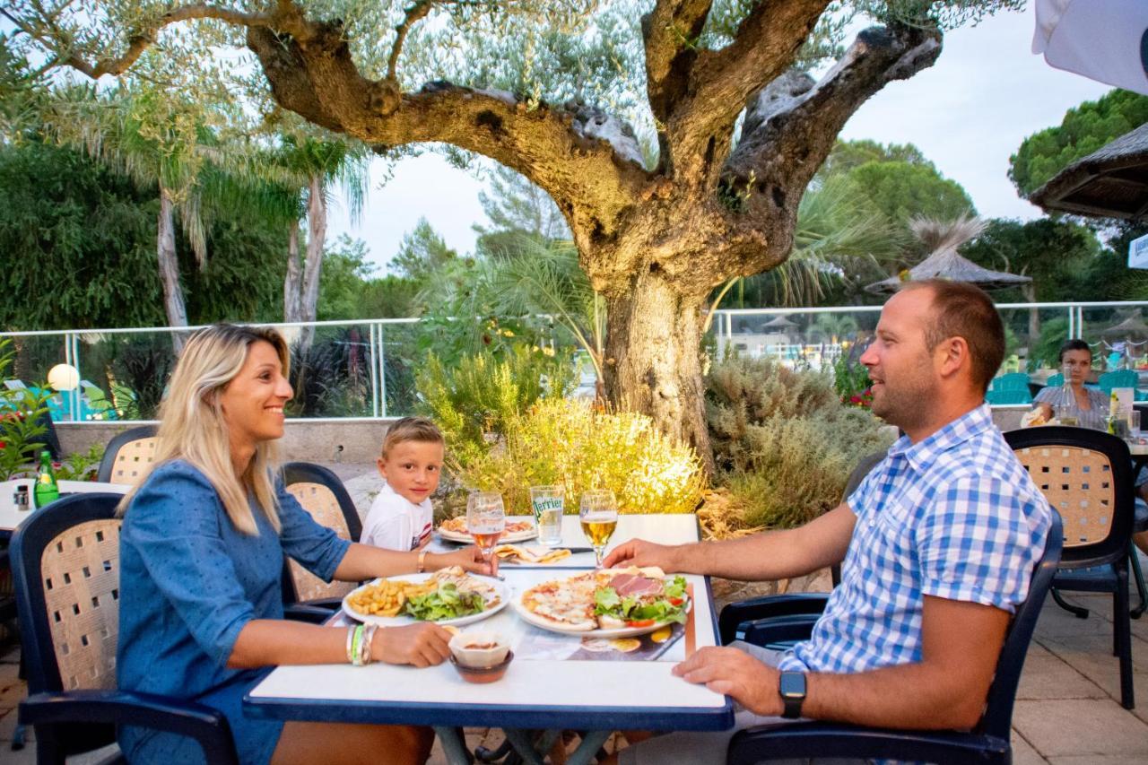 Chalets Met Buitenkeuken Op Camping Lei Suves - Joycasa Roquebrune-sur Argens Extérieur photo